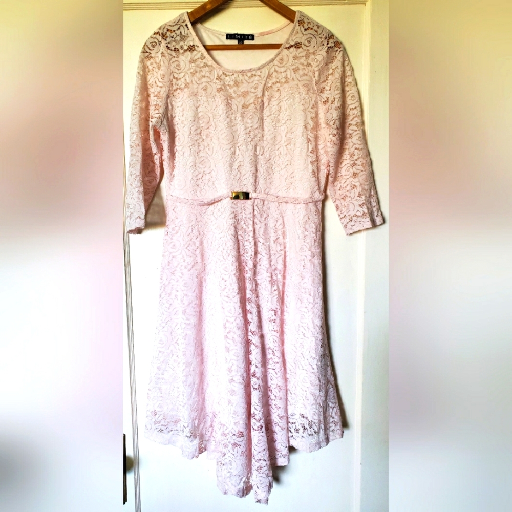 💕Beautiful Lace Summer Dress💕